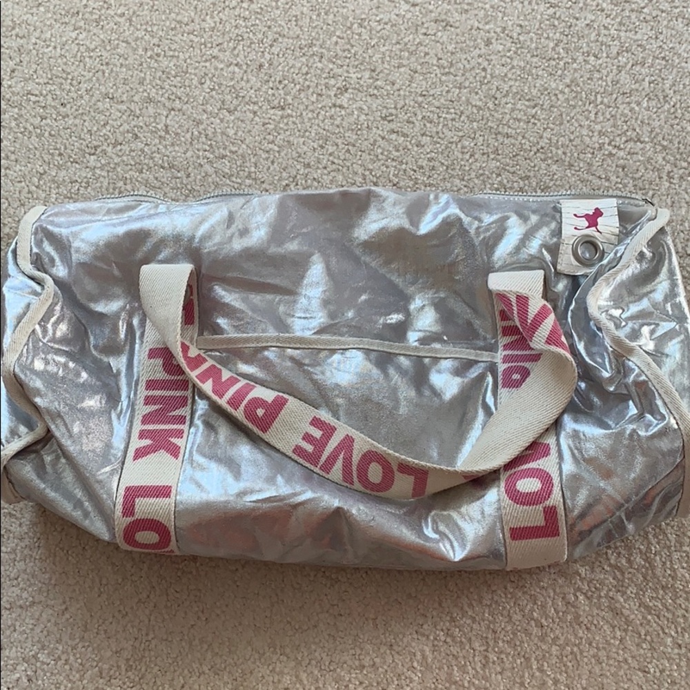 PINK VS DUFFLE